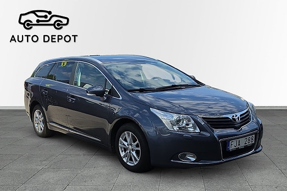 Toyota Avensis 6 of 10