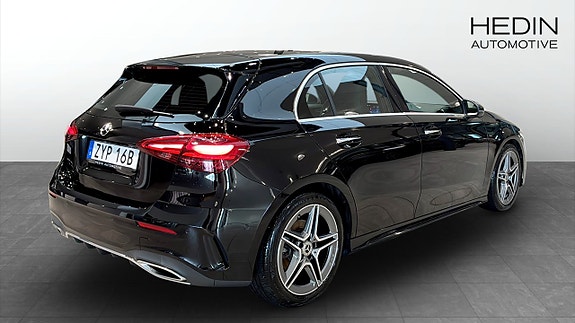 Mercedes-Benz A200 4 of 5