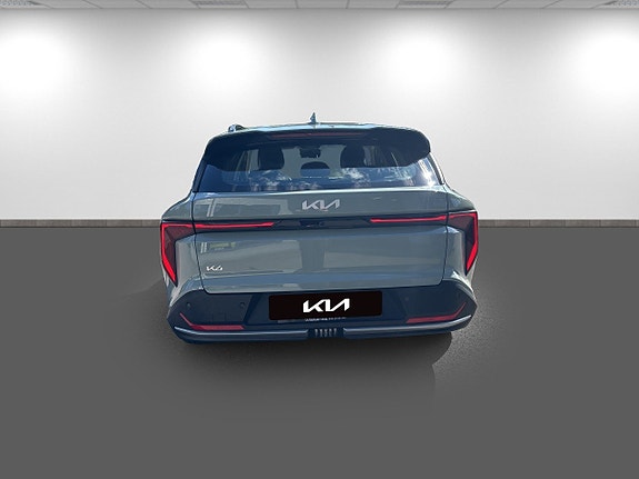 Kia K4 5 of 19