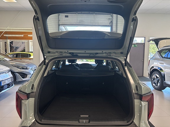 Kia K4 14 of 19