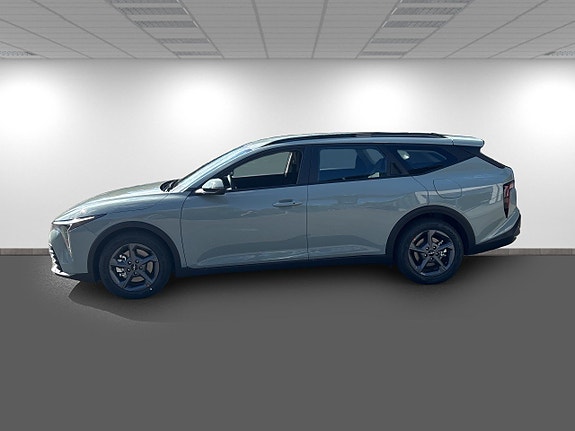 Kia K4 4 of 19