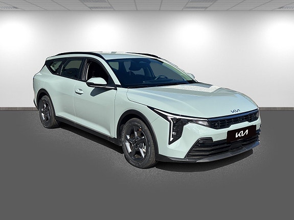 Kia K4 3 of 19
