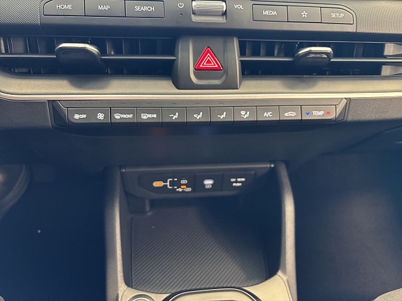 Kia K4 13 of 19