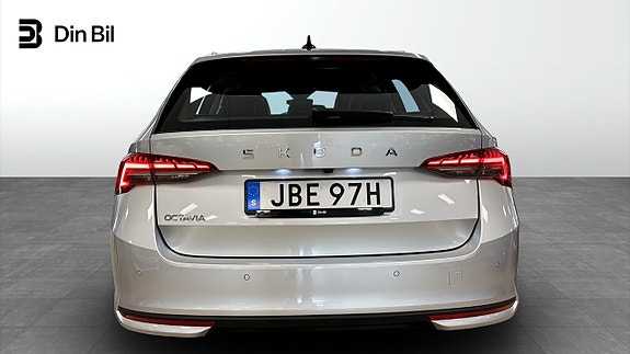 Skoda Octavia 5 of 5