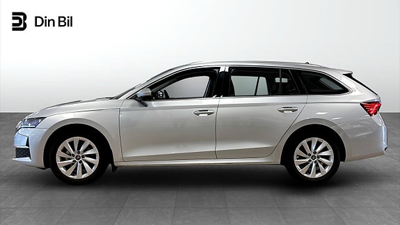 Skoda Octavia 2 of 5