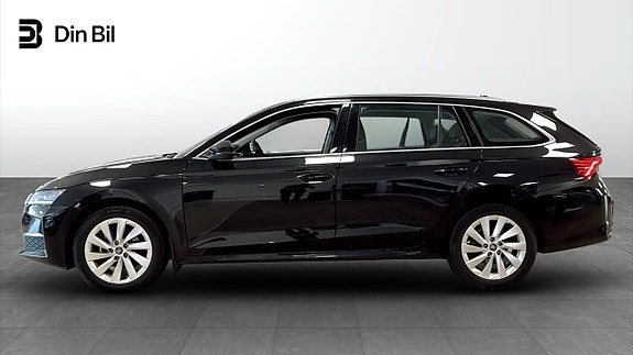Skoda Octavia 2 of 5