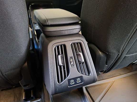 BMW 225e 13 of 22