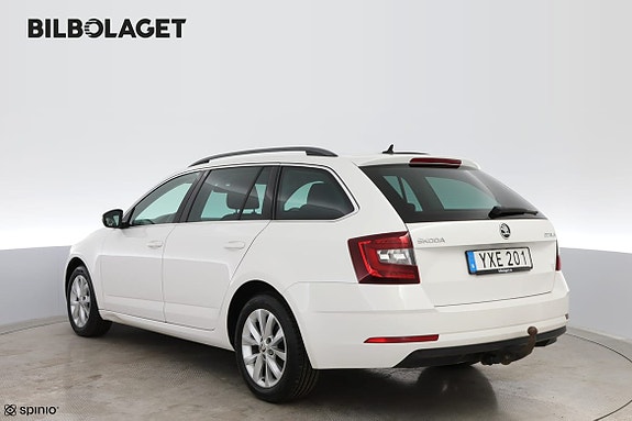 Skoda Octavia 3 of 5
