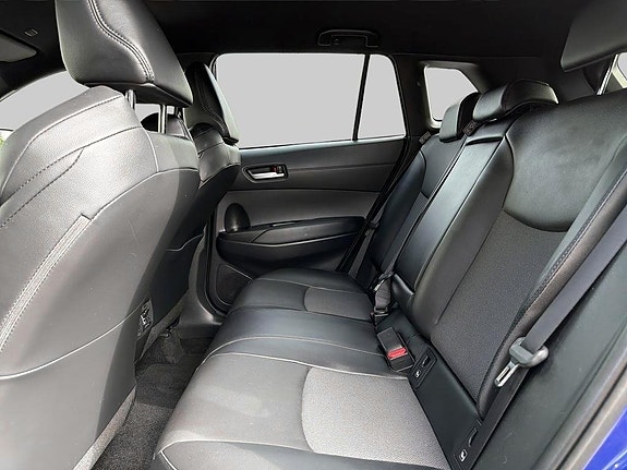 Toyota Corolla Cross 8 of 11