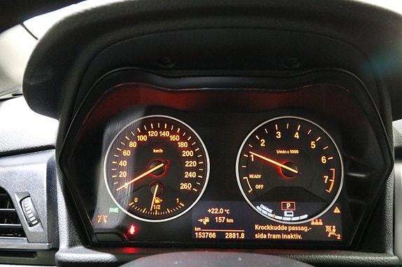 BMW 225xe 16 of 22