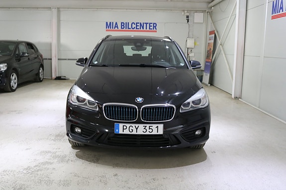 BMW 225xe 6 of 22