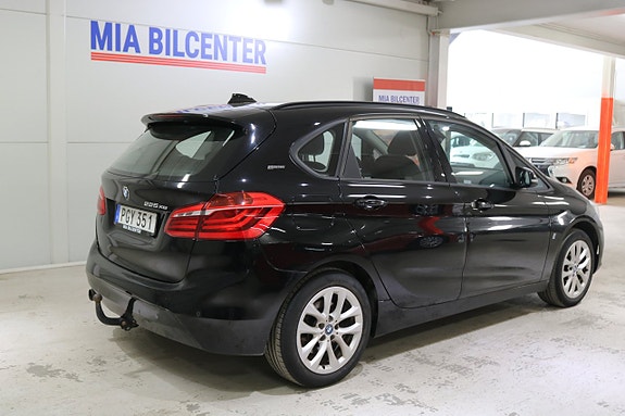 BMW 225xe 7 of 22