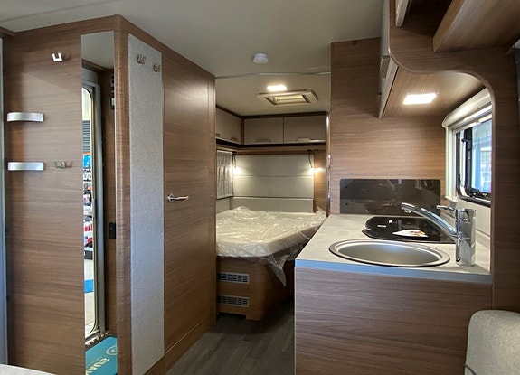 Knaus Sport 650 UFK Demo vagn 6 of 20
