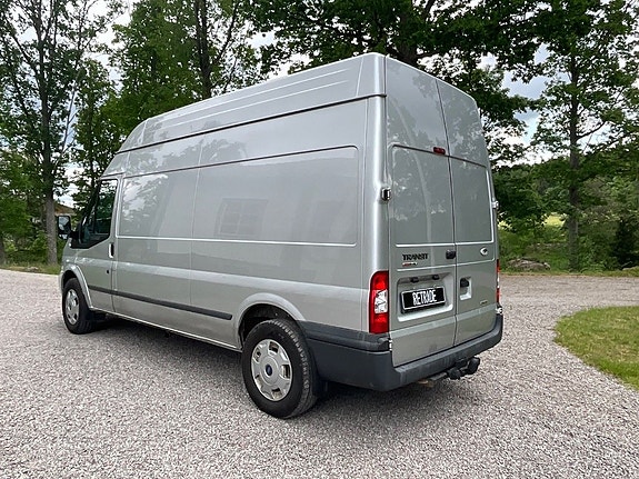Ford Transit 3 of 5