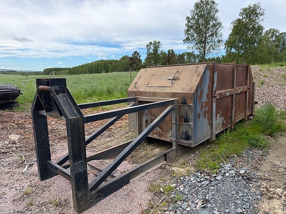 Askcontainer / deponicontainer på lastväxlarram