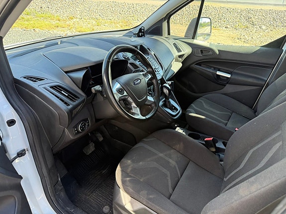 Ford Transit Connect 8 of 11