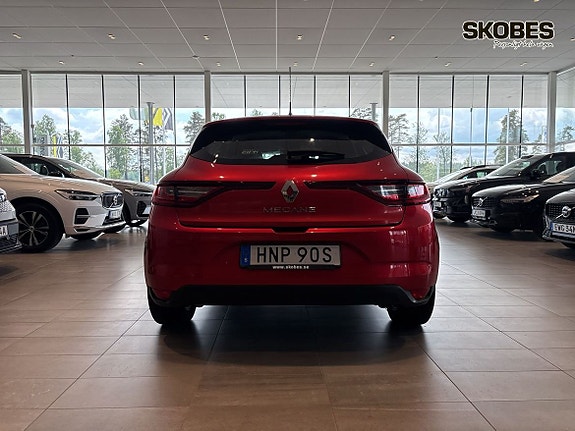Renault Megane IV 5 of 5