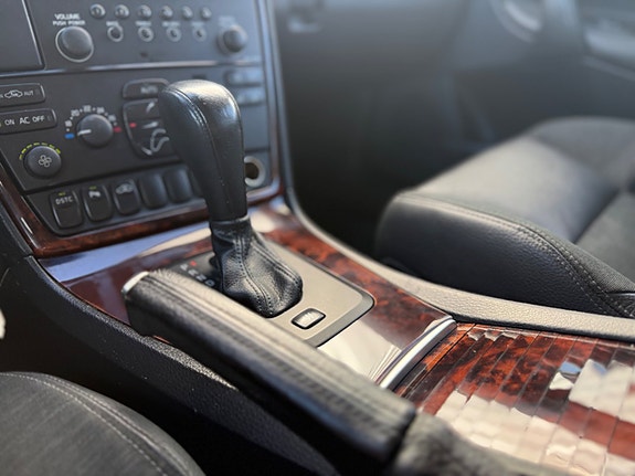 Volvo V70 9 of 12