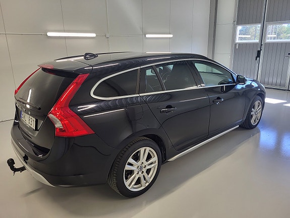 Volvo V60 4 of 5