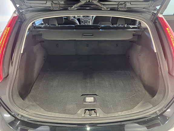 Volvo V60 13 of 17