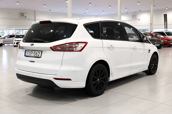 Ford S-MAX 2 of 14