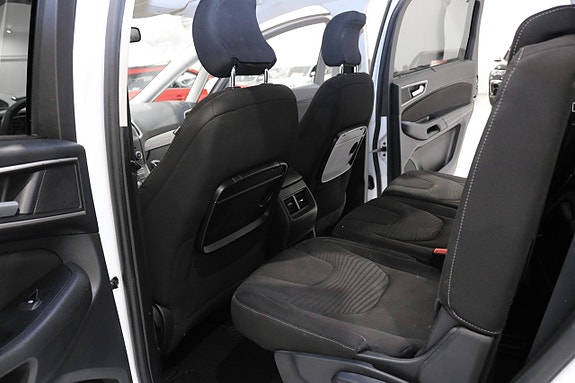 Ford S-MAX 8 of 14