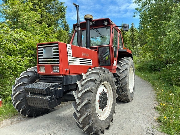 Traktor  FIAT 1280 DT