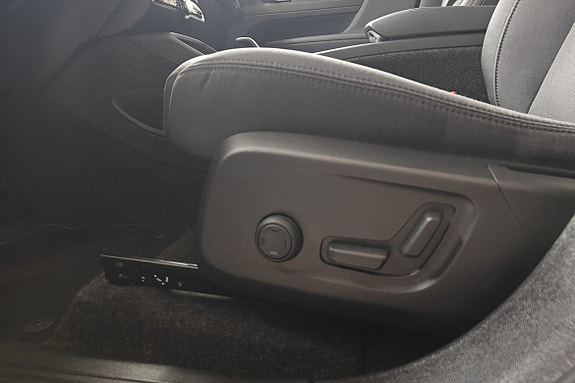Volvo EX40 16 of 19