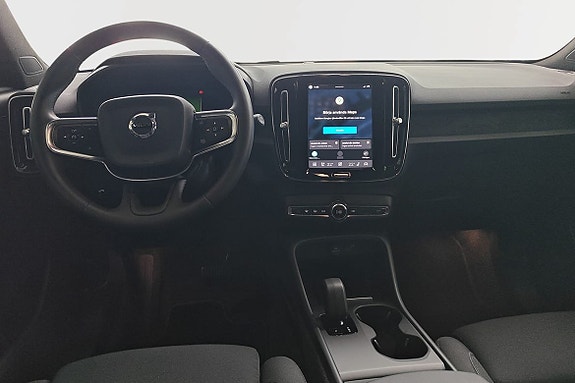 Volvo EX40 6 of 19
