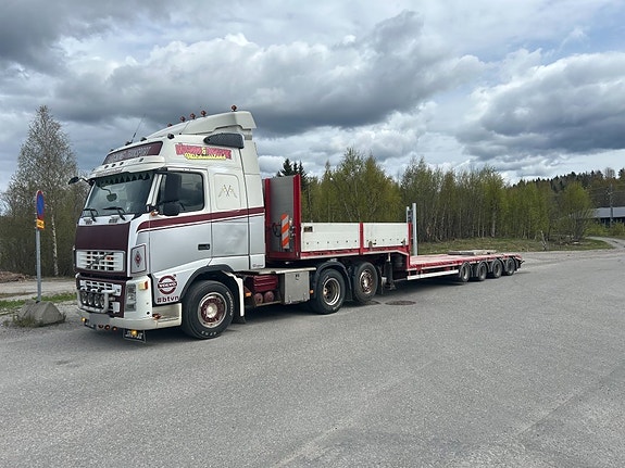 Lastbilsekipage m. tungtrailer VOLVO FH12 6X2