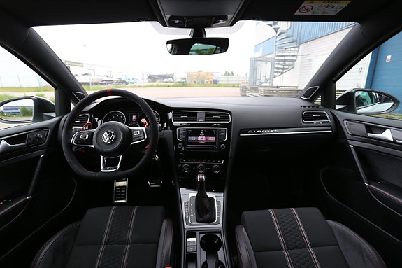 Volkswagen Golf I 18 of 23