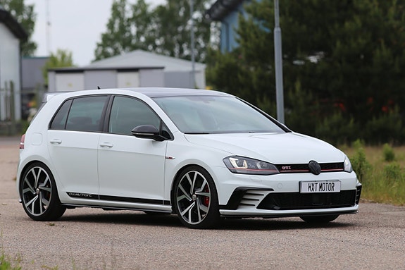 Volkswagen Golf I 21 of 23