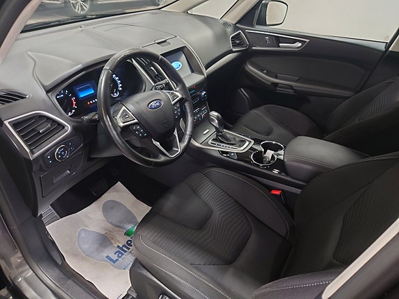 Ford S-MAX 8 of 10