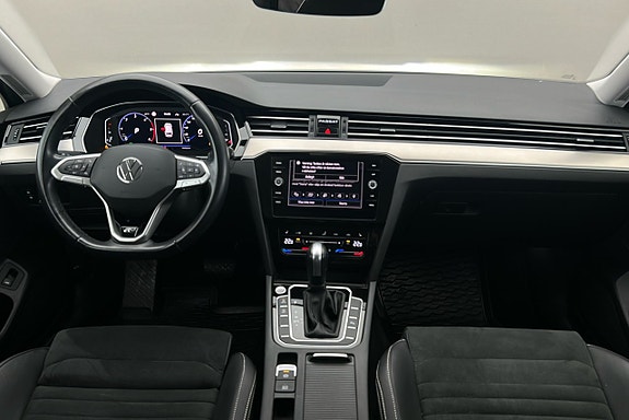 Volkswagen Passat 3 of 3