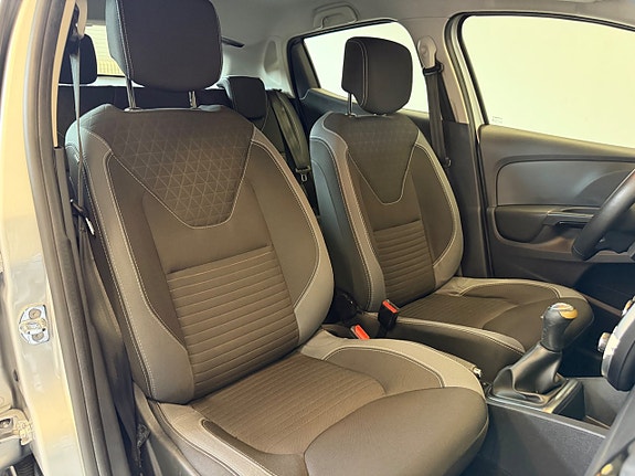 Renault Clio 7 of 13