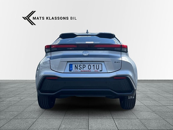 Toyota C-HR 4 of 10
