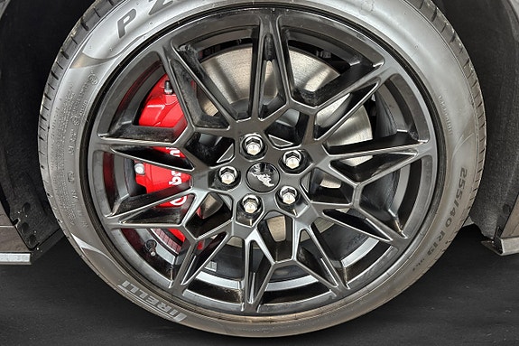 Ford Mustang 12 of 14