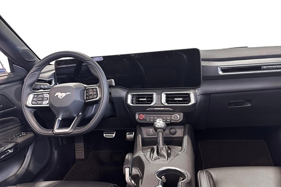 Ford Mustang 11 of 14