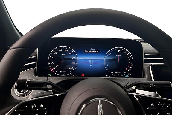 Mercedes-Benz E300 7 of 18