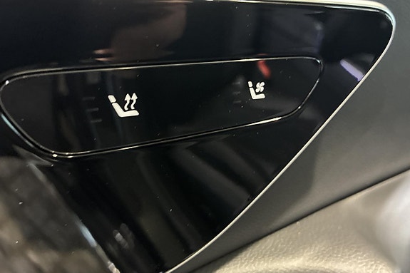 Mercedes-Benz E300 12 of 18
