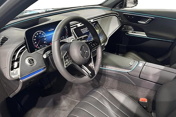 Mercedes-Benz E300 6 of 18
