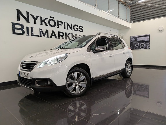 Peugeot 2008 2 of 5