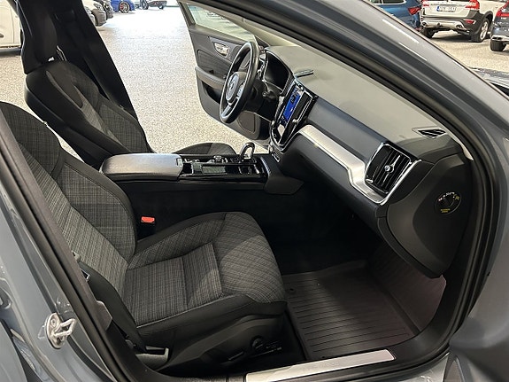 Volvo V60 19 of 26