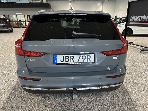 Volvo V60 3 of 26
