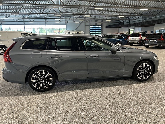 Volvo V60 7 of 26