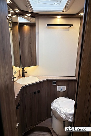 Kabe i 830 R LGB 21 of 25
