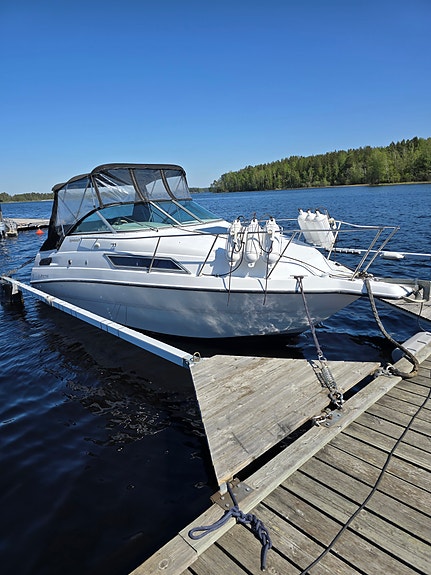 Chaparral 240 signature 2 of 5
