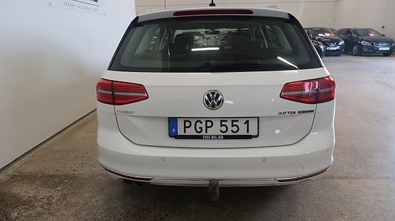 Volkswagen Passat 5 of 5