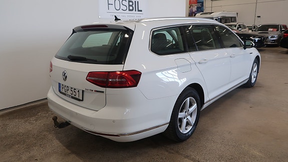 Volkswagen Passat 4 of 5
