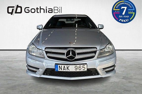 Mercedes-Benz C180 2 of 5